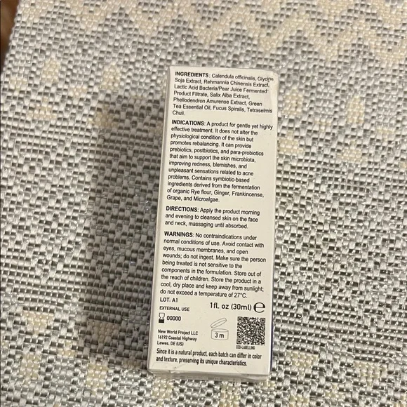 Ocean Cream - Elegant Blue Moisturizer - Picture 2 of 3